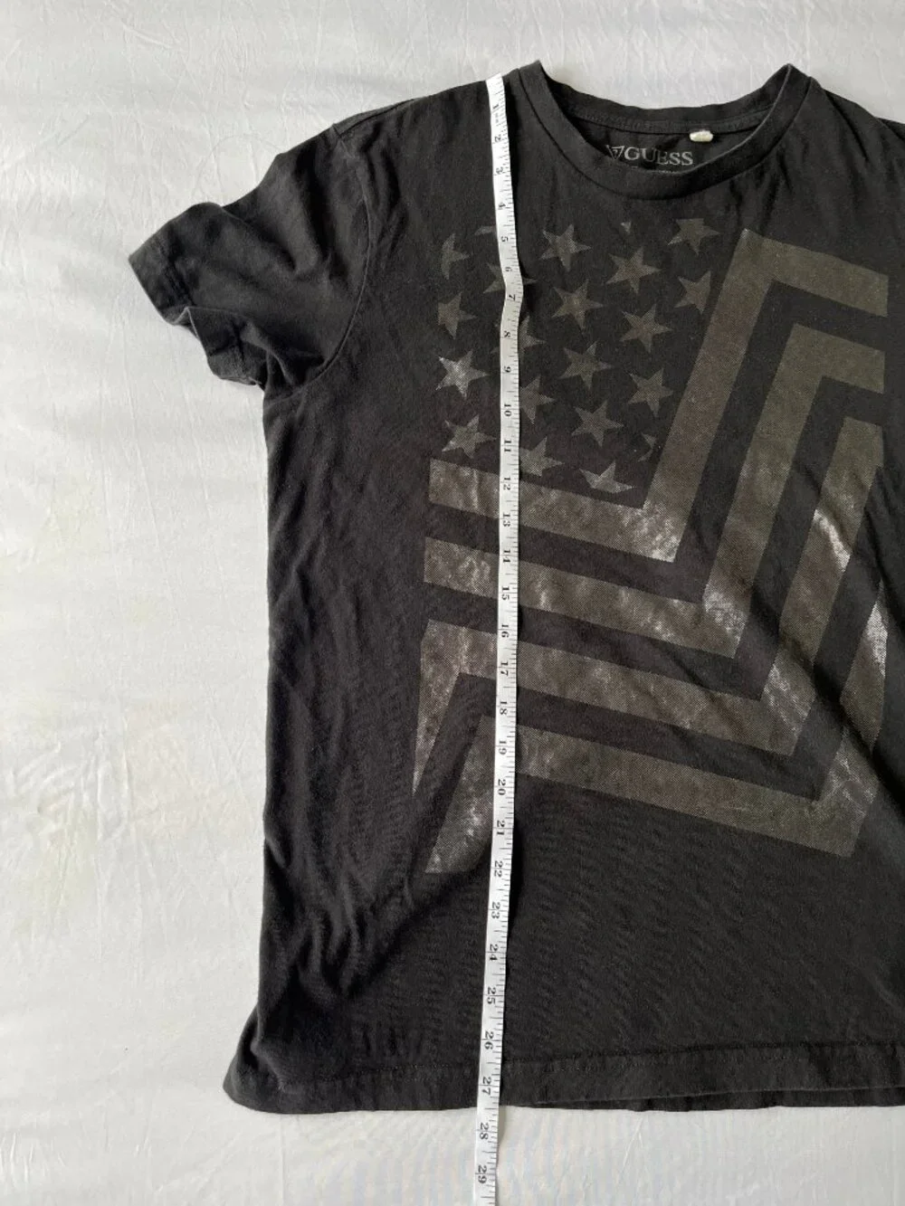 Vintage GUESS American Flag T-Shirt - Monochromatic Silver & Black - XL - Picture 5 of 8